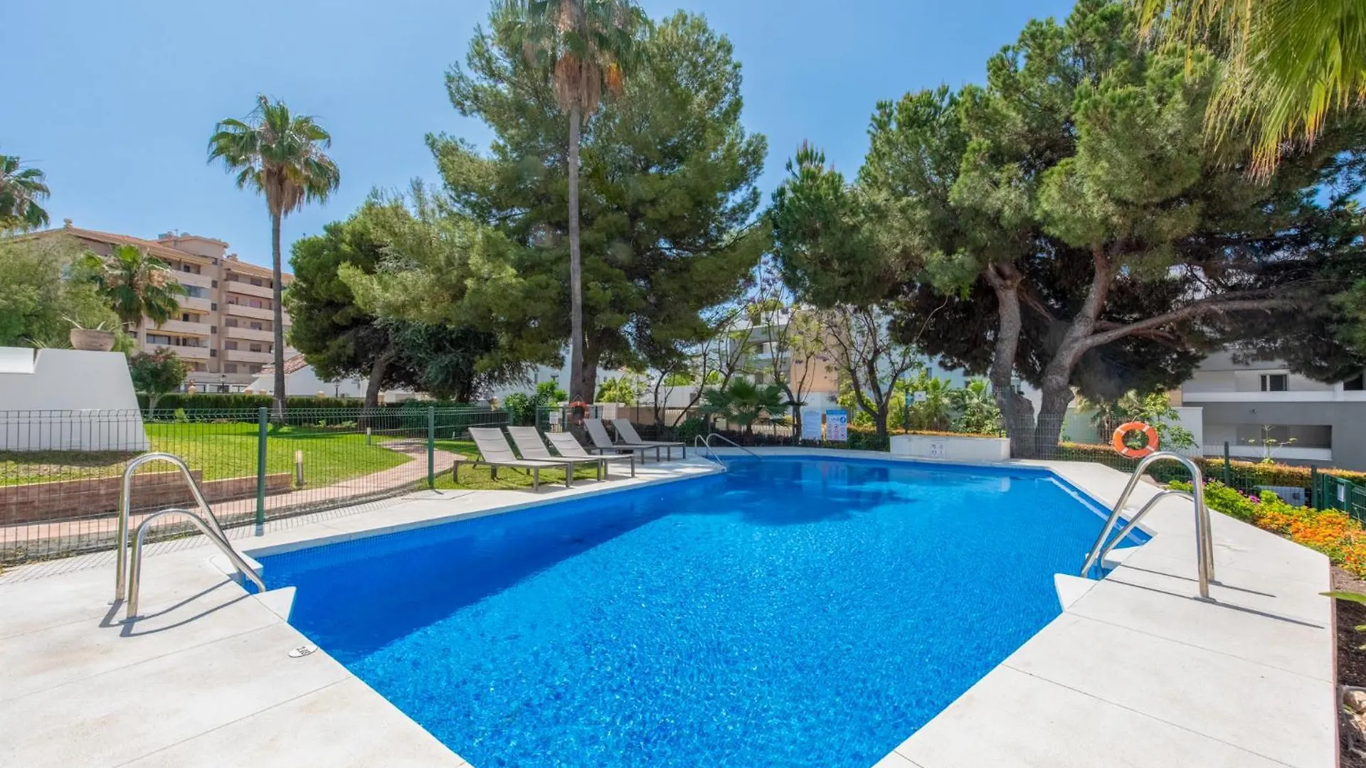 Sol Y Paz 3, Nice Apartment With Great Location Marbella